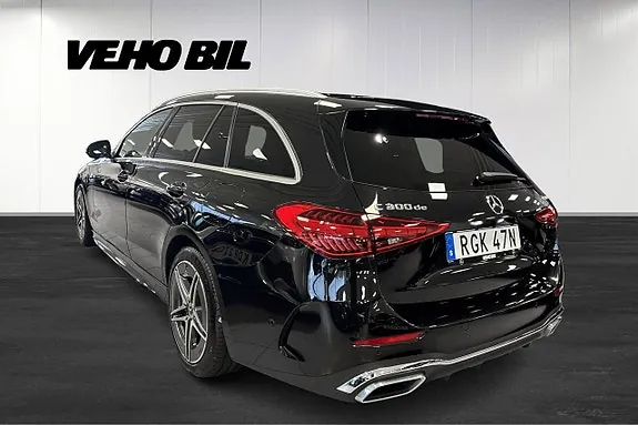Mercedes-Benz C300 2025 photo 4