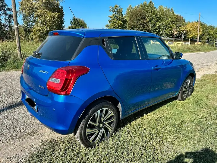 Suzuki Swift 2021 photo 3