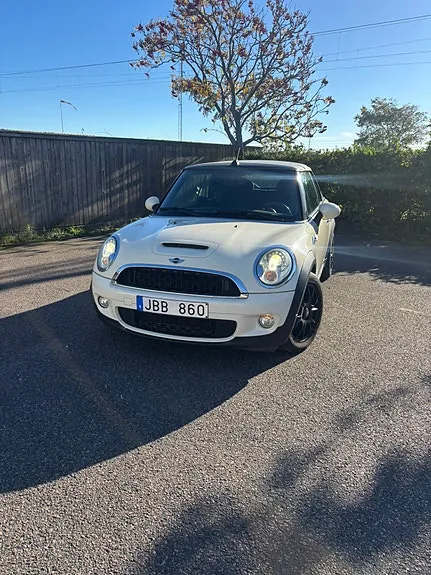 Mini Cooper S 2009 photo 2