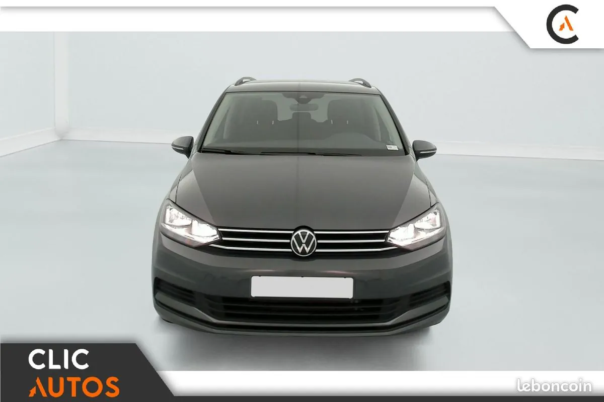 Volkswagen Touran 2025 photo 2