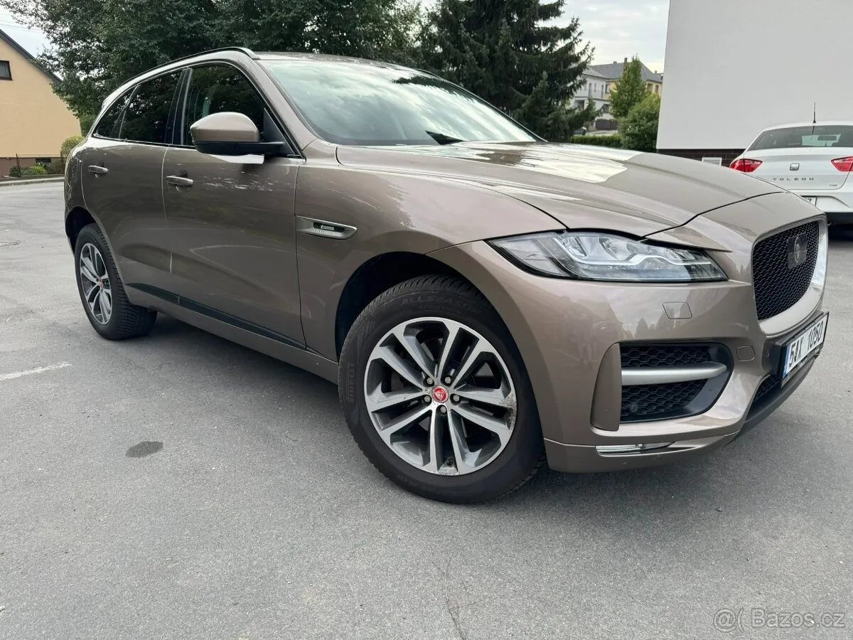 Jaguar F-Pace 2016 photo 3