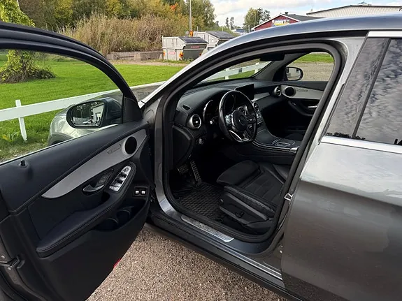 Mercedes-Benz Glc300 E 2021 photo 5