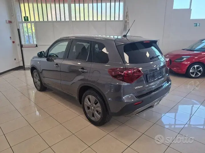 Suzuki Vitara 2023 photo 3