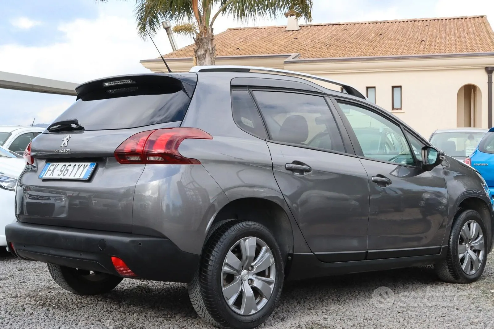 Peugeot 2008 2017 photo 2