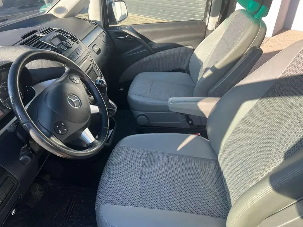Mercedes-Benz Viano 2013 photo 3