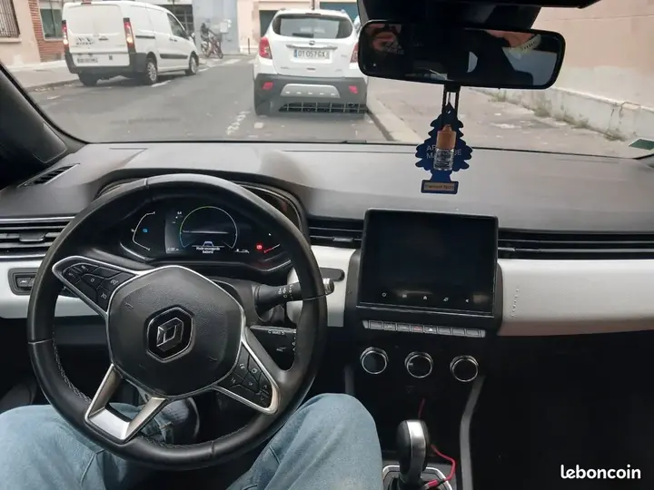 Renault Clio 2021 photo 3