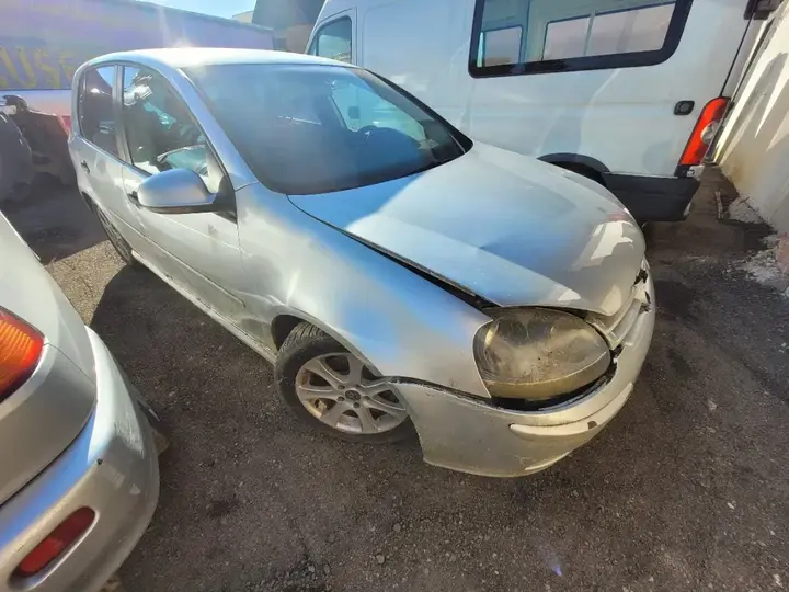 Volkswagen Golf 2004 photo 3