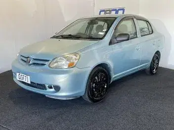 Toyota Platz 2005 photo 4