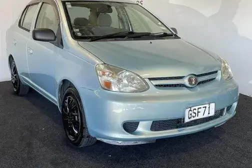 Toyota Platz