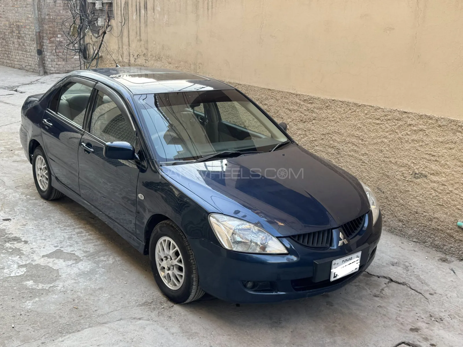 Mitsubishi Lancer