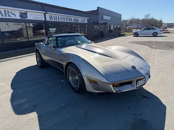 Chevrolet Corvette 1982 photo 3