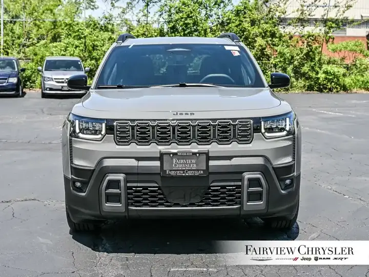 Jeep Cherokee 2026 photo 2