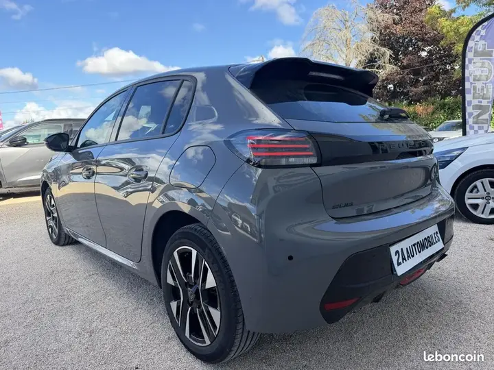 Peugeot 208 2025 photo 5