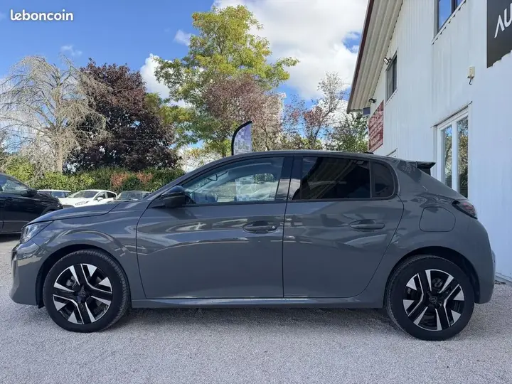 Peugeot 208 2025 photo 4