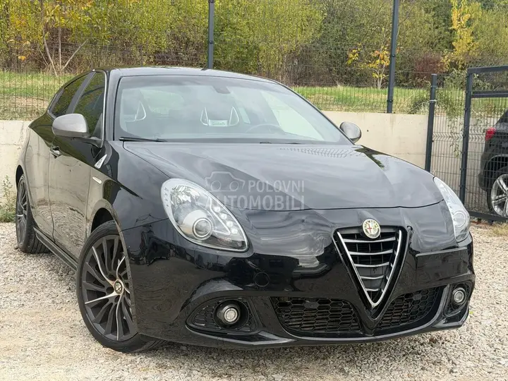 Alfa Romeo Giulietta 2015 photo 5