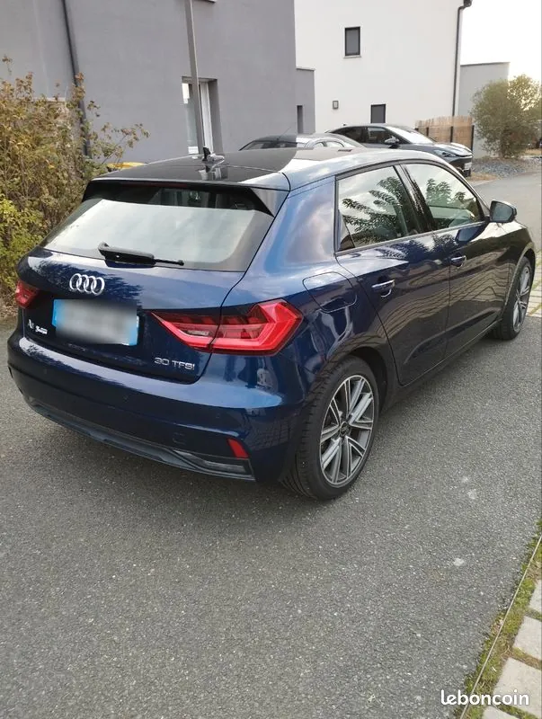 Audi A1 2023 photo 2