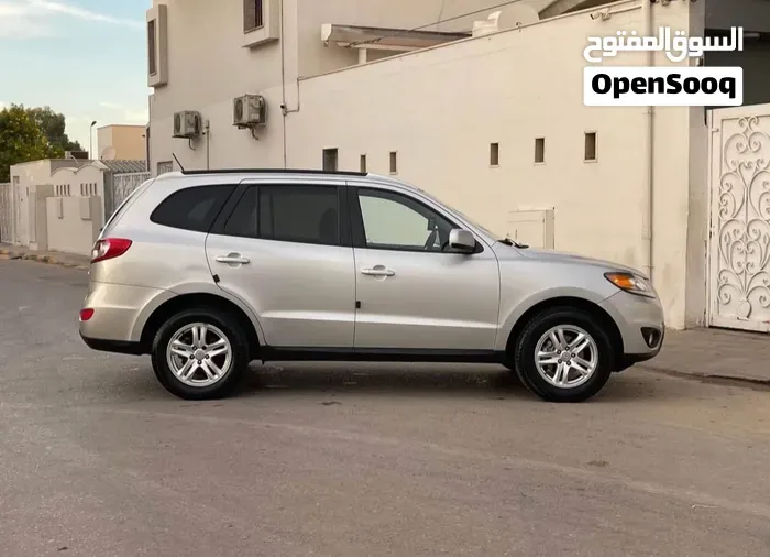Hyundai Santa Fe 2012 photo 2