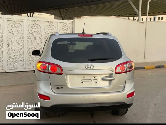 Hyundai Santa Fe 2012 photo 4