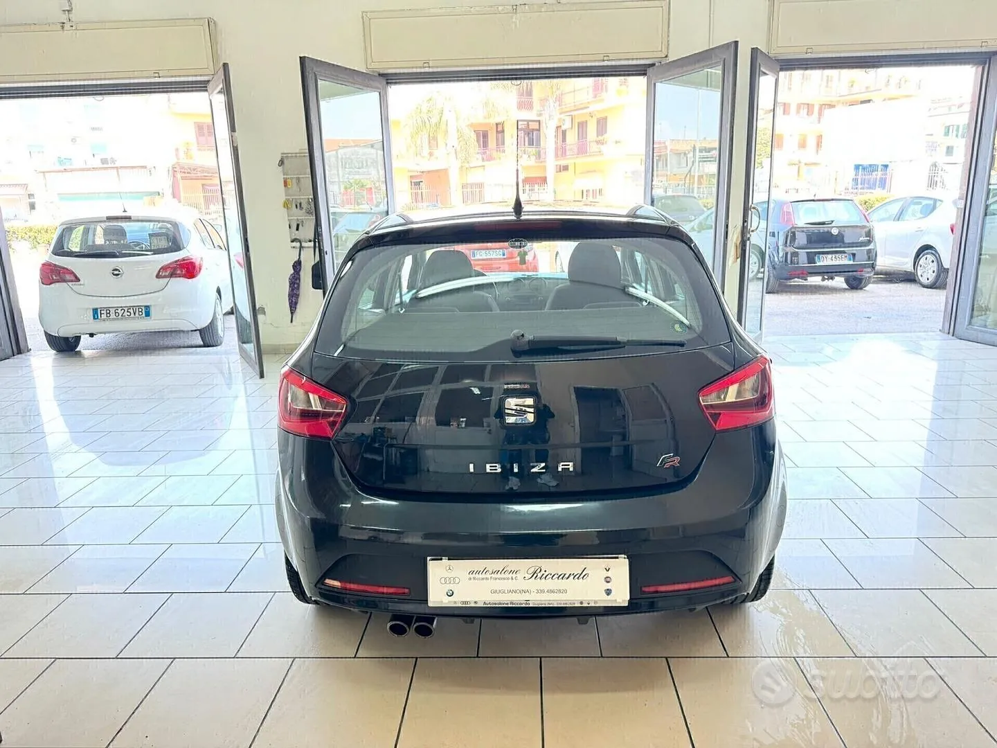 Seat Ibiza 2014 photo 2