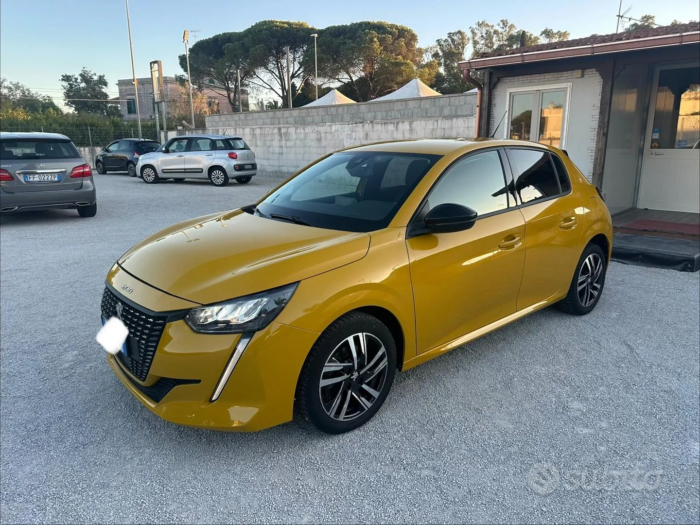 Peugeot 208 2022 photo 3