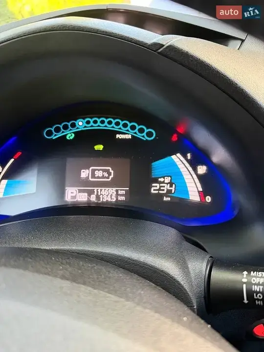 Nissan Leaf 2013 photo 2