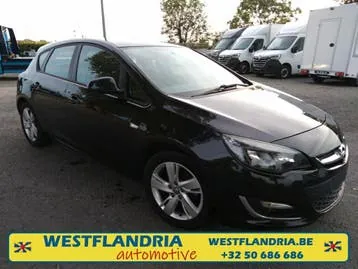 Opel Astra 2013 photo 3