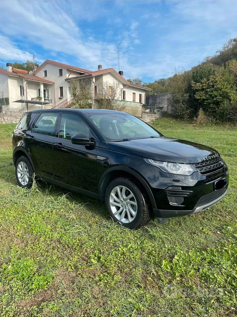Land Rover Discovery Sport 2018 photo 2