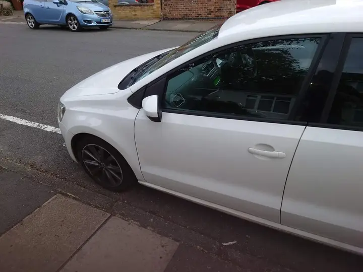 Volkswagen Polo 2013 photo 3