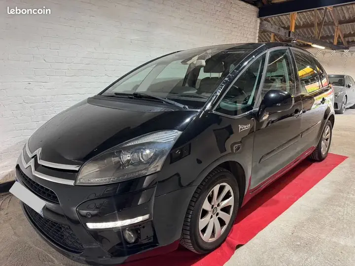 Citroen C4 Picasso 2011 photo 2