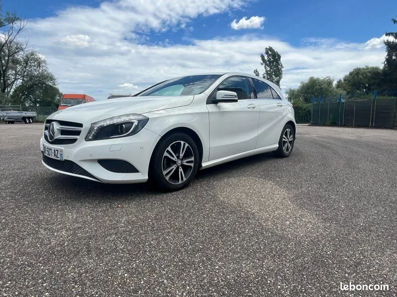 Mercedes-Benz A-Class 2014 photo 4