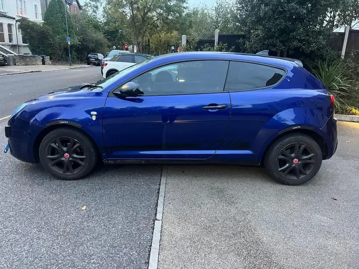 Alfa Romeo Mito 2011 photo 4