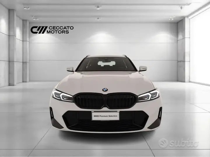 BMW 3 Series 2023 photo 2