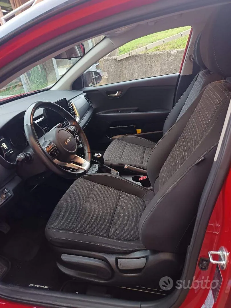 Kia Stonic 2022 photo 3