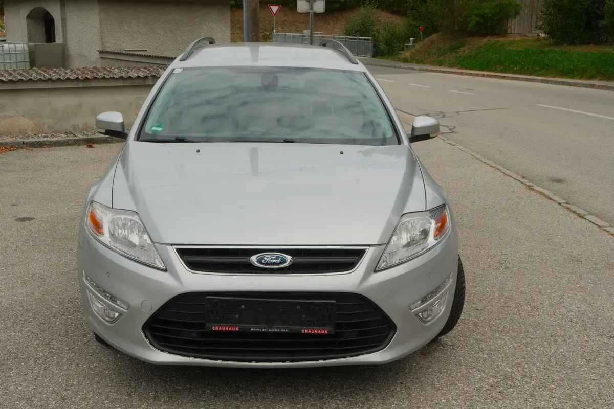 Ford Mondeo 2011 photo 2