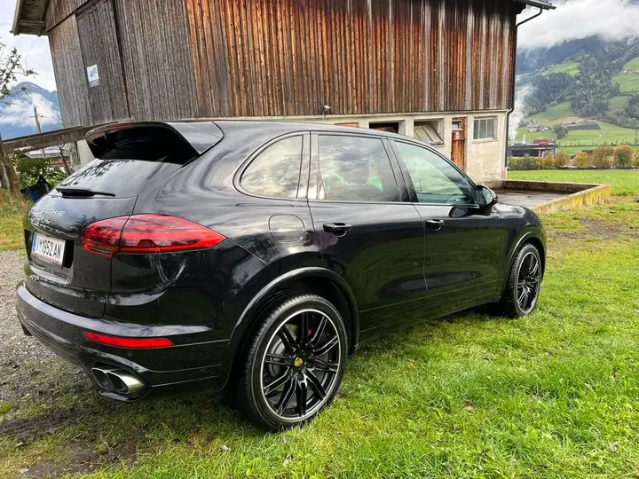 Porsche Cayenne 2015 photo 3