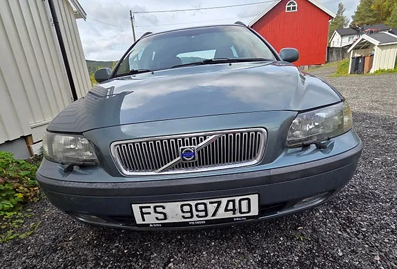 Volvo V70 2003 photo 2