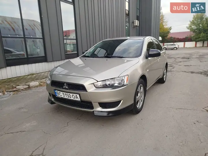 Mitsubishi Lancer