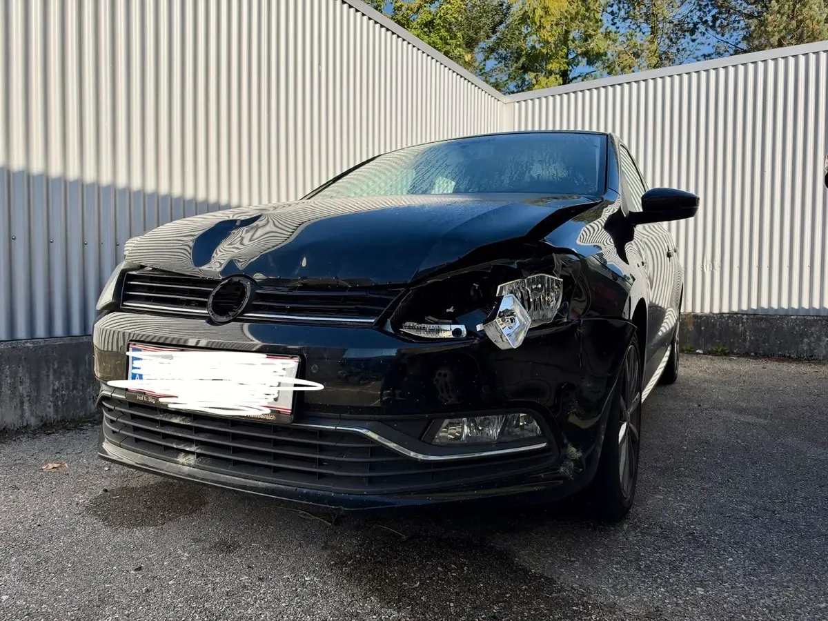 Volkswagen Polo 2015 photo 2
