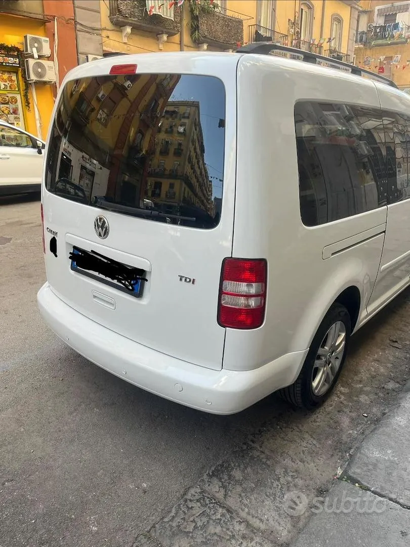 Volkswagen Caddy 2011 photo 4