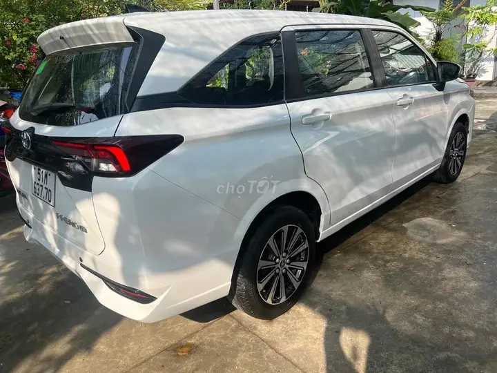 Toyota Avanza 2023 photo 4