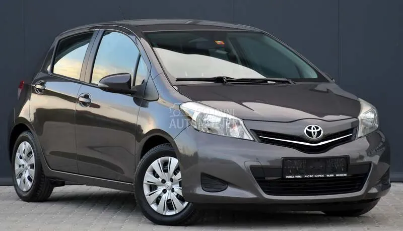 Toyota Yaris 2011 photo 4