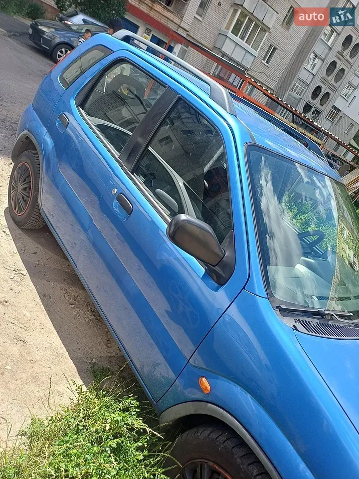 Suzuki Ignis 2003 photo 2