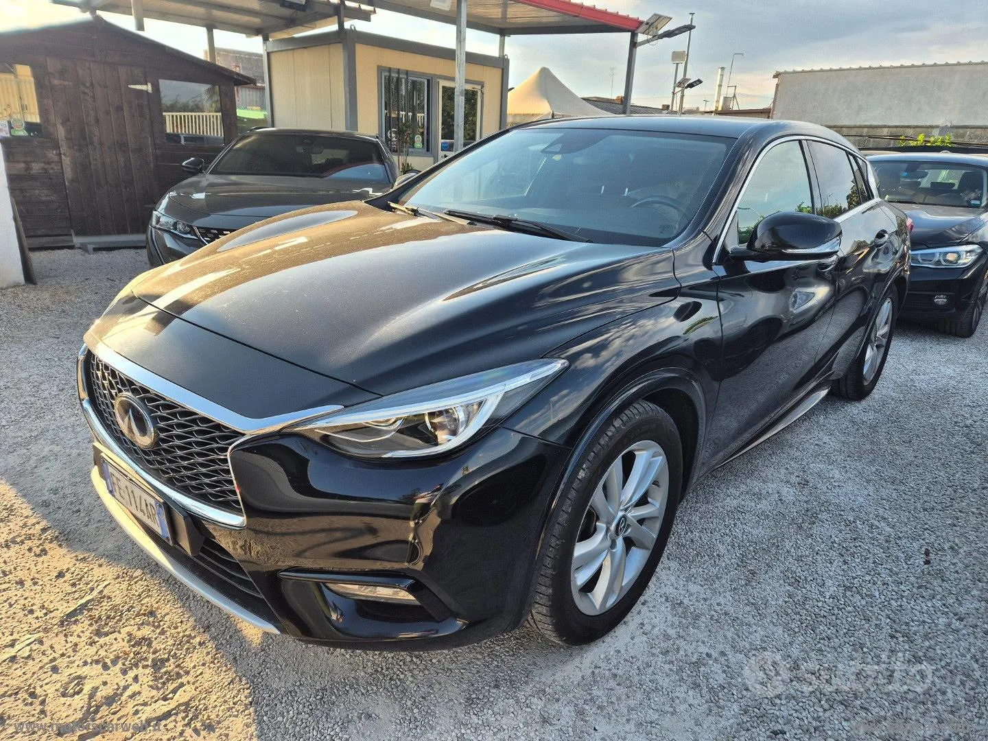 Infiniti Q30 2016 photo 3