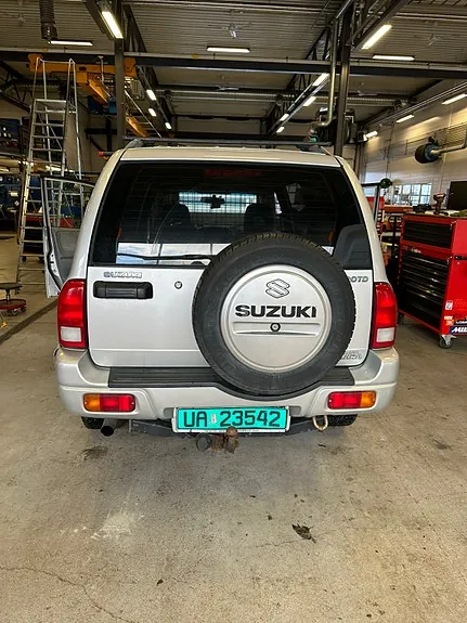 Suzuki Xl7 2003 photo 5