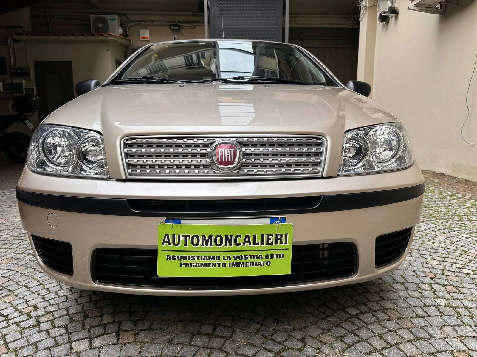 Fiat Punto 2010 photo 4