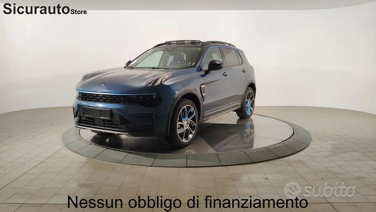 Lynk & Co 01