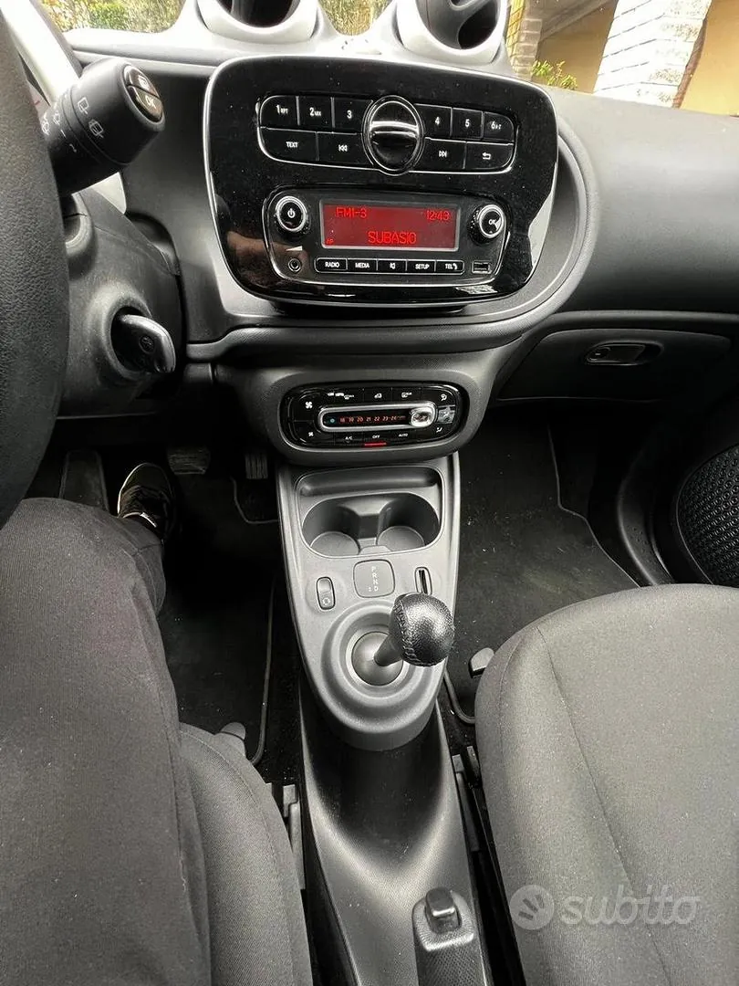 Smart Forfour 2019 photo 4