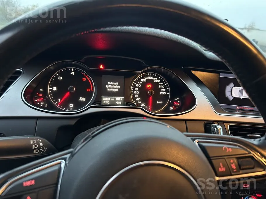 Audi A4 2013 photo 5