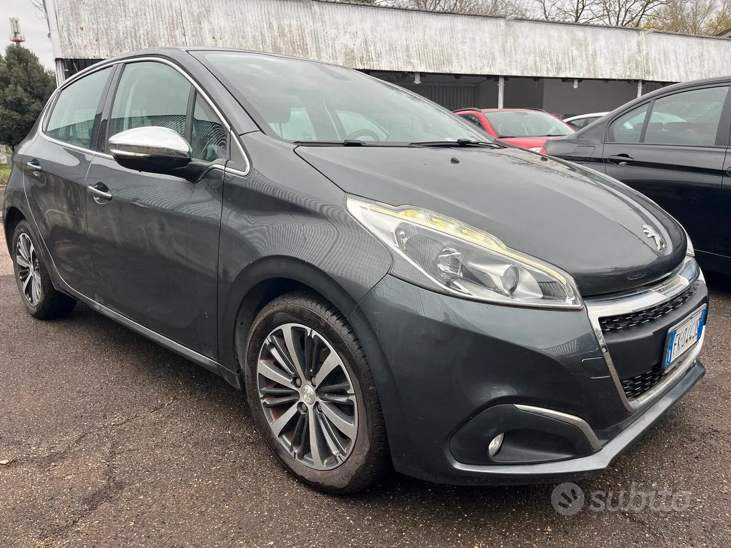 Peugeot 208 2017 photo 3