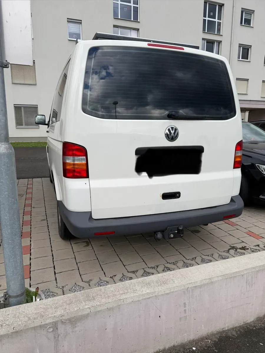 Volkswagen T5 2009 photo 2